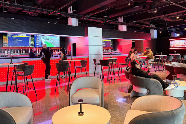F1 HUB LOUNGE