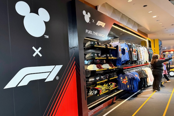 ディズニーコラボ