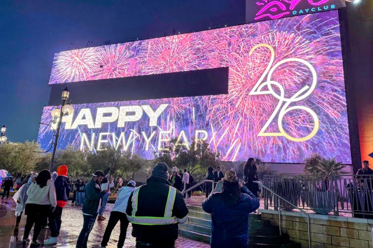 リゾートワールドホテル前